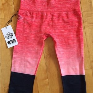 Yeba yoga athletic stretch Capris
