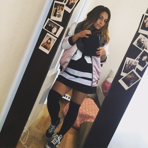 Meet your Posher, Becca - Picture 4 of 8