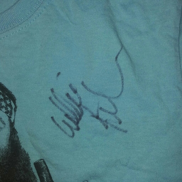 Autographed duck dynasty t-shirt - Picture 2 of 4