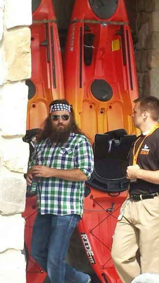 Autographed duck dynasty t-shirt - Picture 4 of 4