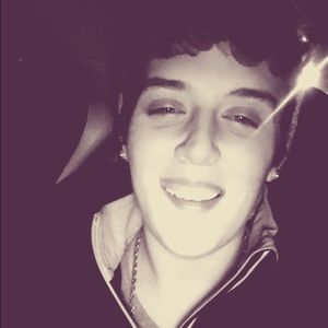 Meet your Posher, Hayley