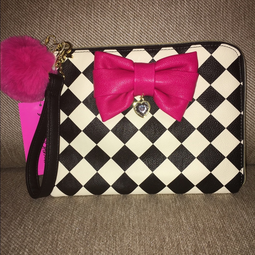 NWT Betsey Johnson Black / White Checkered Pouch