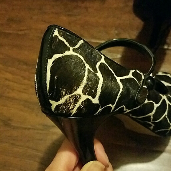 Two pairs of Nine West Mary Jane heels - Picture 5 of 8