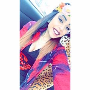 Meet your Posher, Lorena