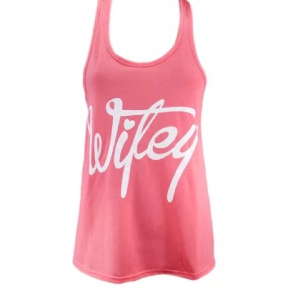 🦋 Pink Wifey Tank Top 🍏 - Picture 7 of 8