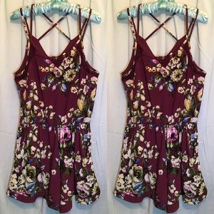Xhilaration floral romper with pockets