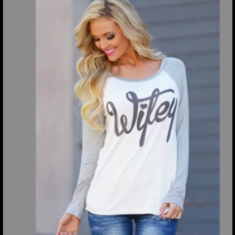 💖 White & Gray "Wifey" Baseball Tee Shirt 💕 - Picture 2 of 4