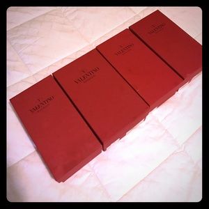 Valentino boxes