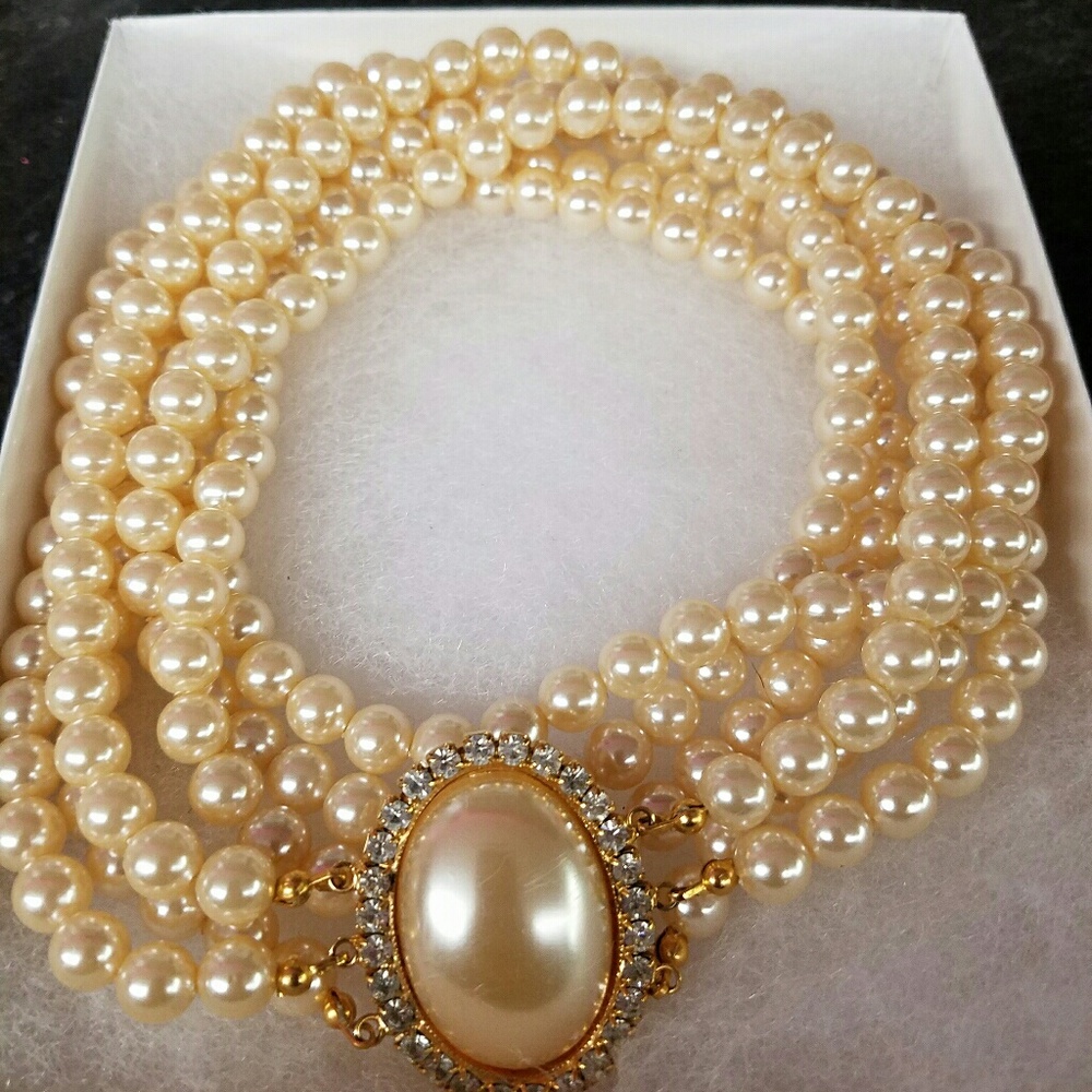 Pearls  ( imitation)