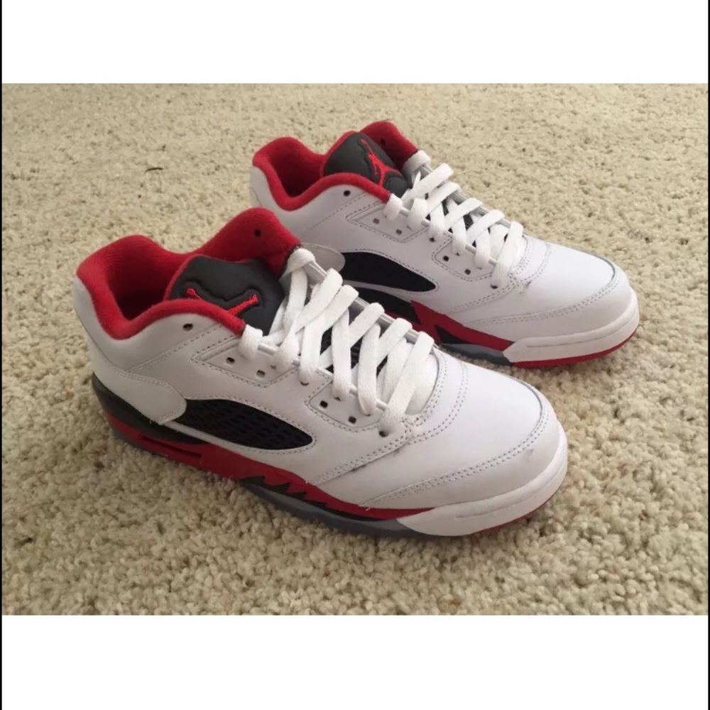 JORDAN RETRO 5 LOW "FIRE RED"