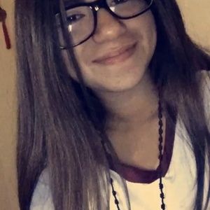 Meet your Posher, Stacy