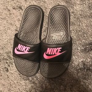 Nike graphic slides