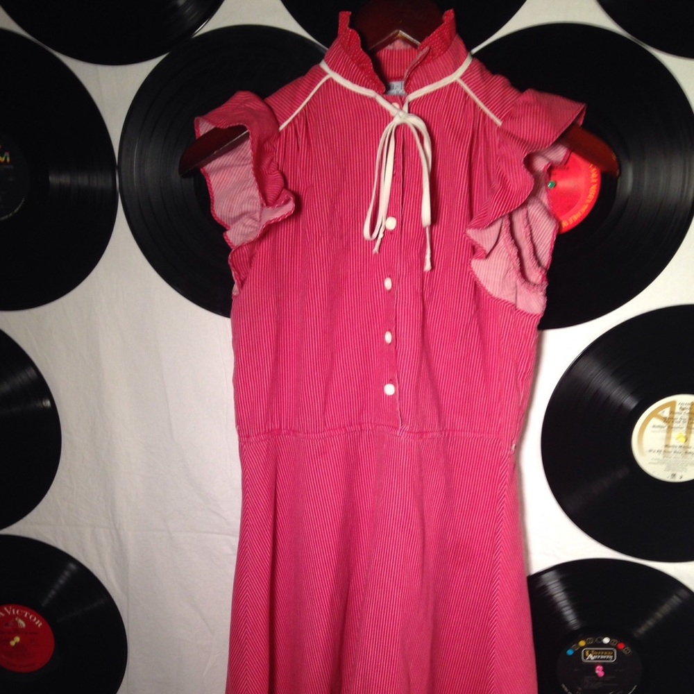1960s-1970's vintage dress, red and white