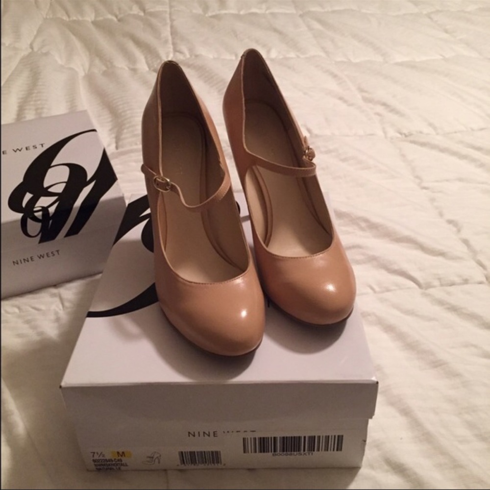 Nine West Ankle Strap Pump in Nude