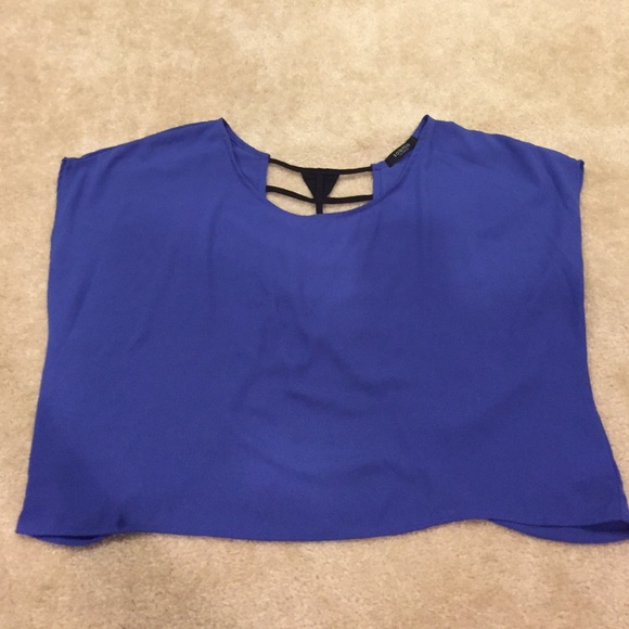Solemio Los Angeles periwinkle blue open back top - Picture 3 of 8