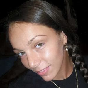 Meet your Posher, Mikayla