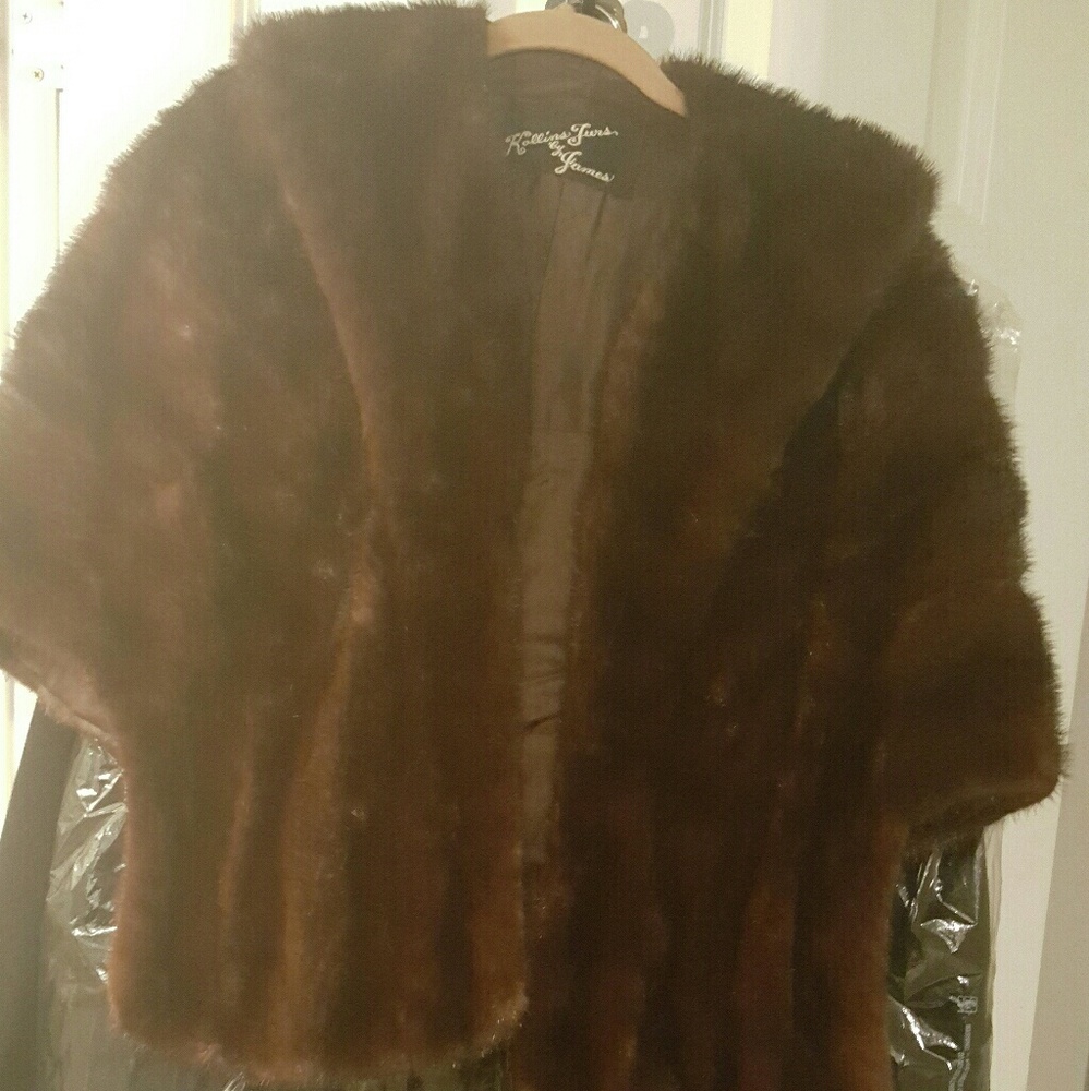 Mink Stole - Picture 4 of 4