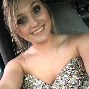 Meet your Posher, Samantha