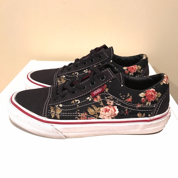 vans old skool floral black