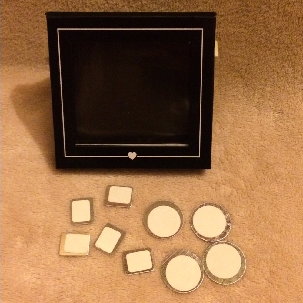 Z Pallete - Magnetic, Compact Size