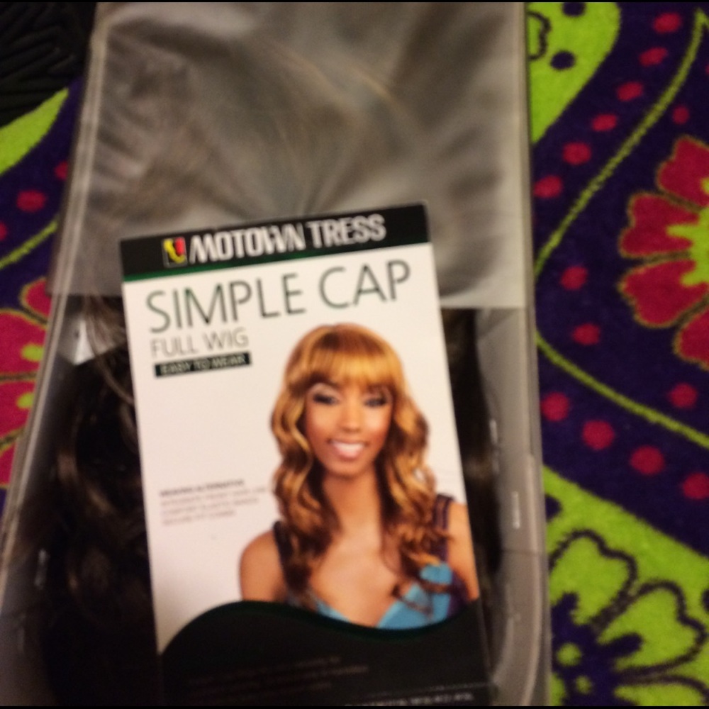 Full wig - Picture 2 of 3