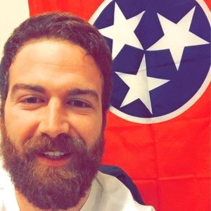 Meet your Posher, Casey