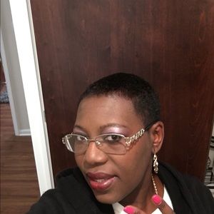 Meet your Posher, Christy