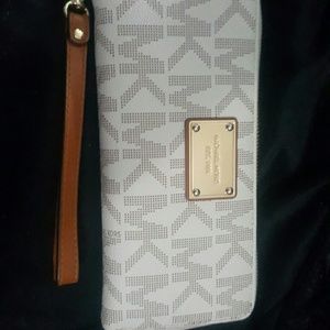 Michael kors jet set continental wallet