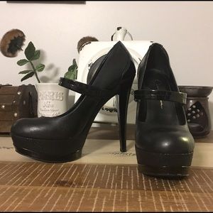 Black Mary Jane Heels by Jessica Simpson
