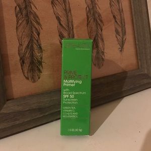 Cane+Austin prime & protect mattifying primer