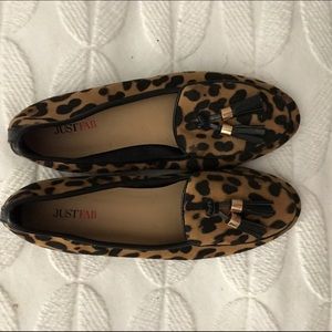 JustFab leopard Loafer Size 7.5