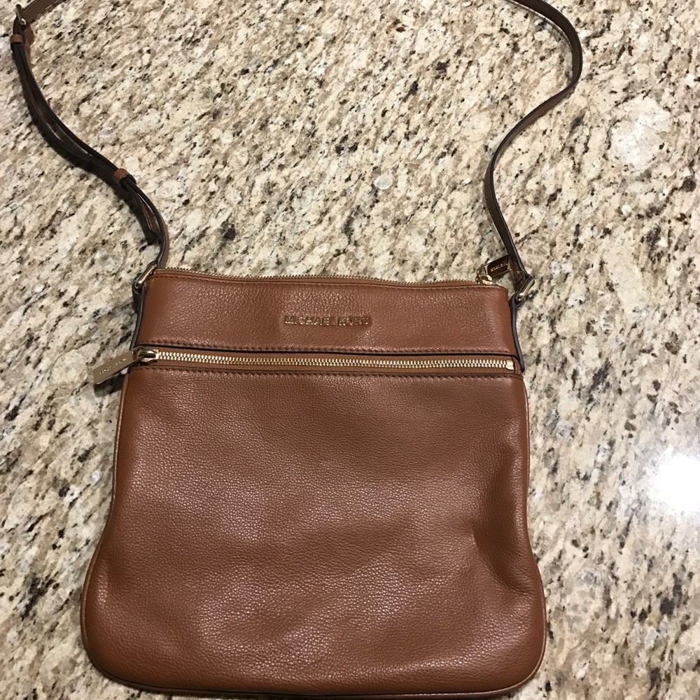 Michael Kors Leather Crossbody Messenger bag