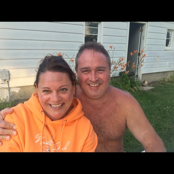 Meet your Posher, Jeanette - Picture 1 of 1