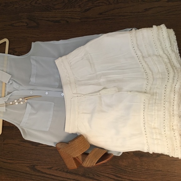 H&M Skirt - Picture 1 of 4