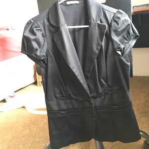 Women's short sleeve blazer