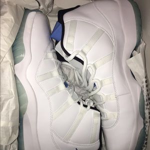 Columbia 11's size 12 Og everything