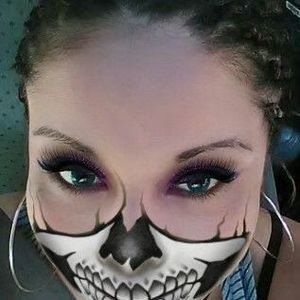 Meet your Posher, Yakilin