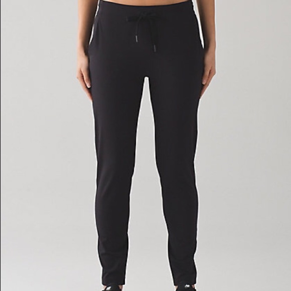 NWT Lululemon Black Dropt Pant