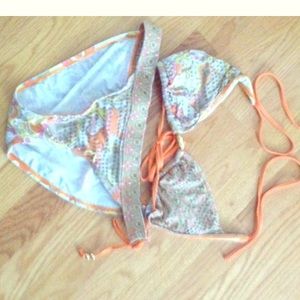 W Swim bikini - Top and bottom are Medium, paisley