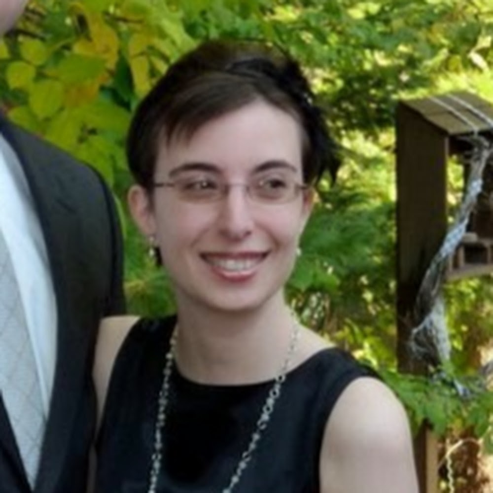 Meet your Posher, Antoinette