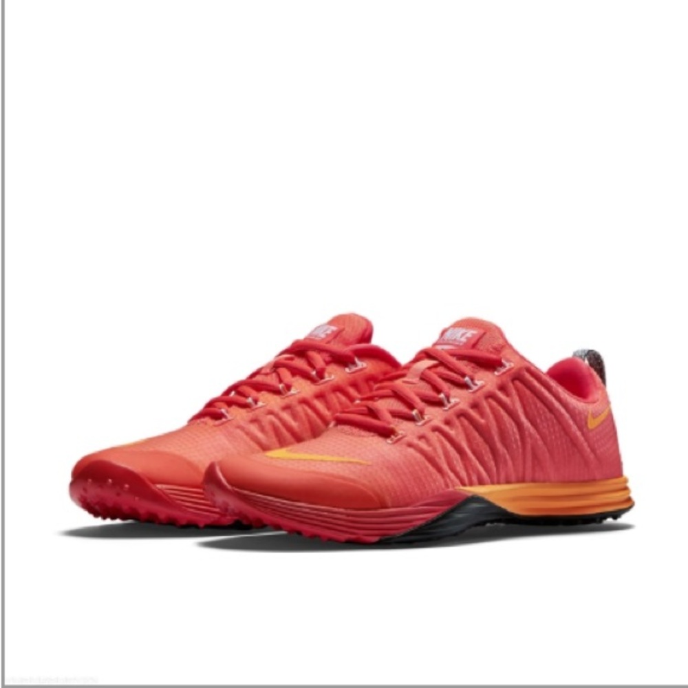Nike Women's Lunar Cross Element Running Shoe - Picture 8 of 8