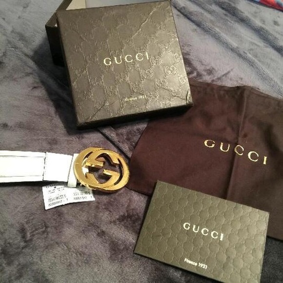 A Gucci belt - Picture 2 of 4