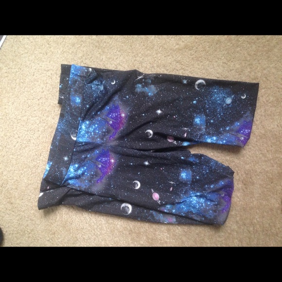 LAST CHANCE! Galaxy Leggings Divided - Picture 1 of 3