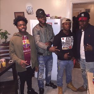 Meet your Posher, Joshua