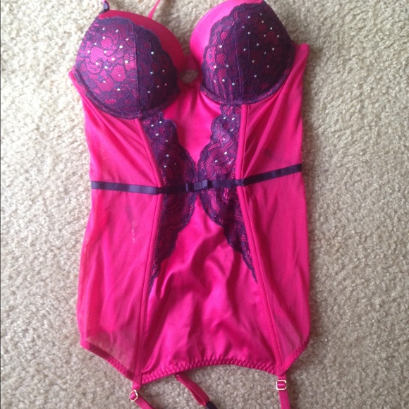LAST CHANCW! Adore Me Red Lingerie - Picture 1 of 2
