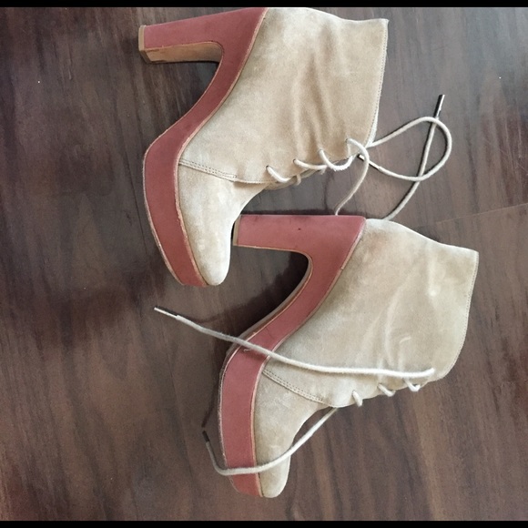 Michael Kors Bootie - Picture 2 of 5