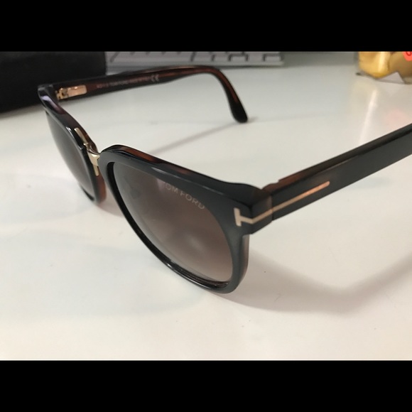 Tom Ford sunglasses in brown and gold