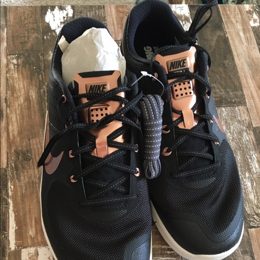 Nike Metcon 2, rose gold & black, limited edition