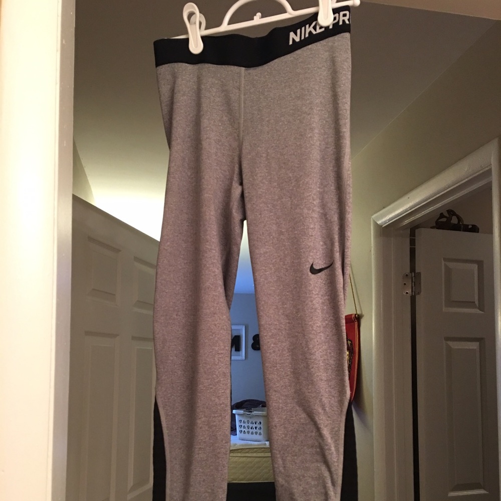 Nike Pro Work Out Leggings