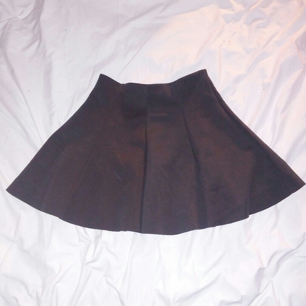 FOREVER 21 HIGH-WAISTED DARK GRAY SKIRT